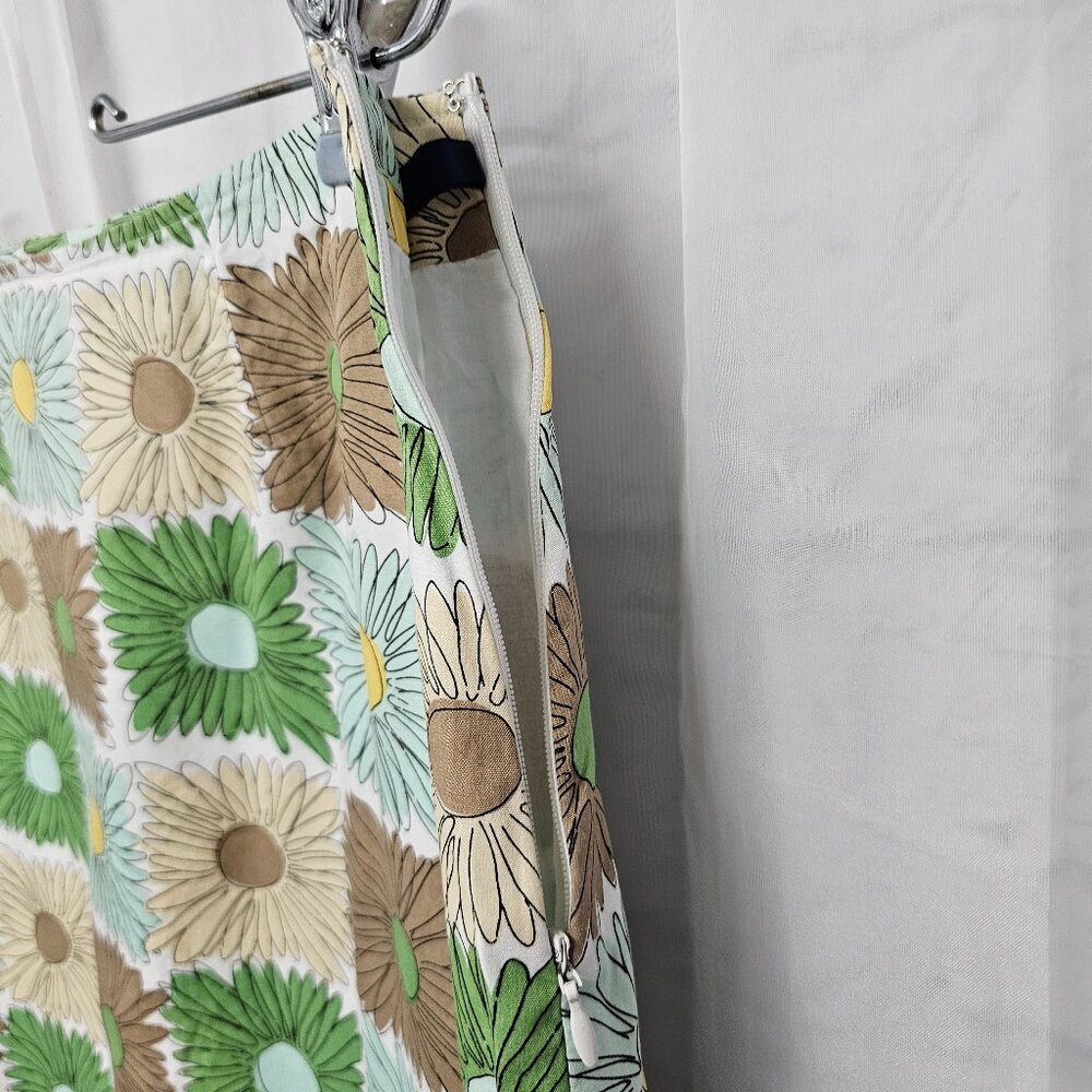Boden A-Line Skirt with Green, Brown, and Yellow Floral Pattern.  US Size 8 - Picture 7 of 13